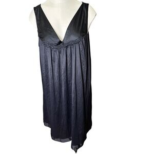 Vintage Vanity Fair Black Lace Trim V Neck Sleeveless Nightgown L/42